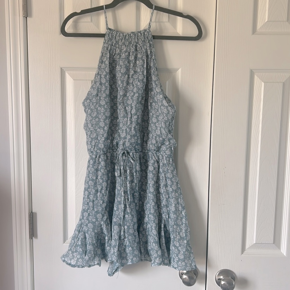 TRIXXI women’s size medium, blue and white floral romper